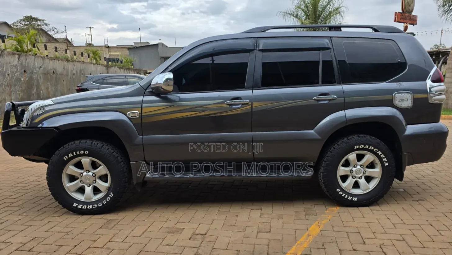 Toyota Land Cruiser Prado 2006 Gray