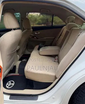 Toyota Premio 2014 White