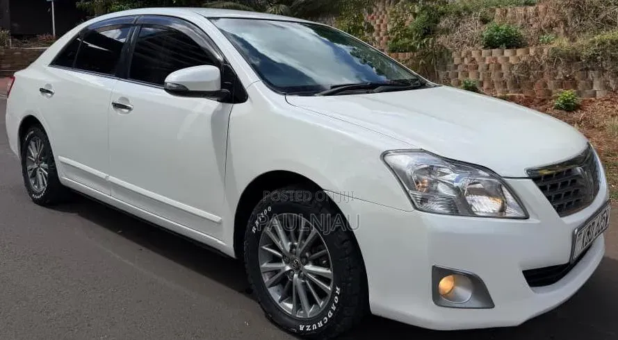 Toyota Premio 2014 White