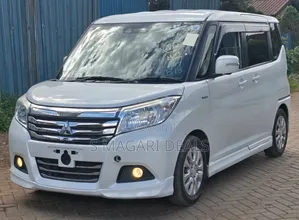Mitsubishi Delica 2019 White