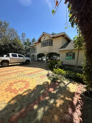 5bdrm Maisonette in Karen On 3/4 Acre for sale