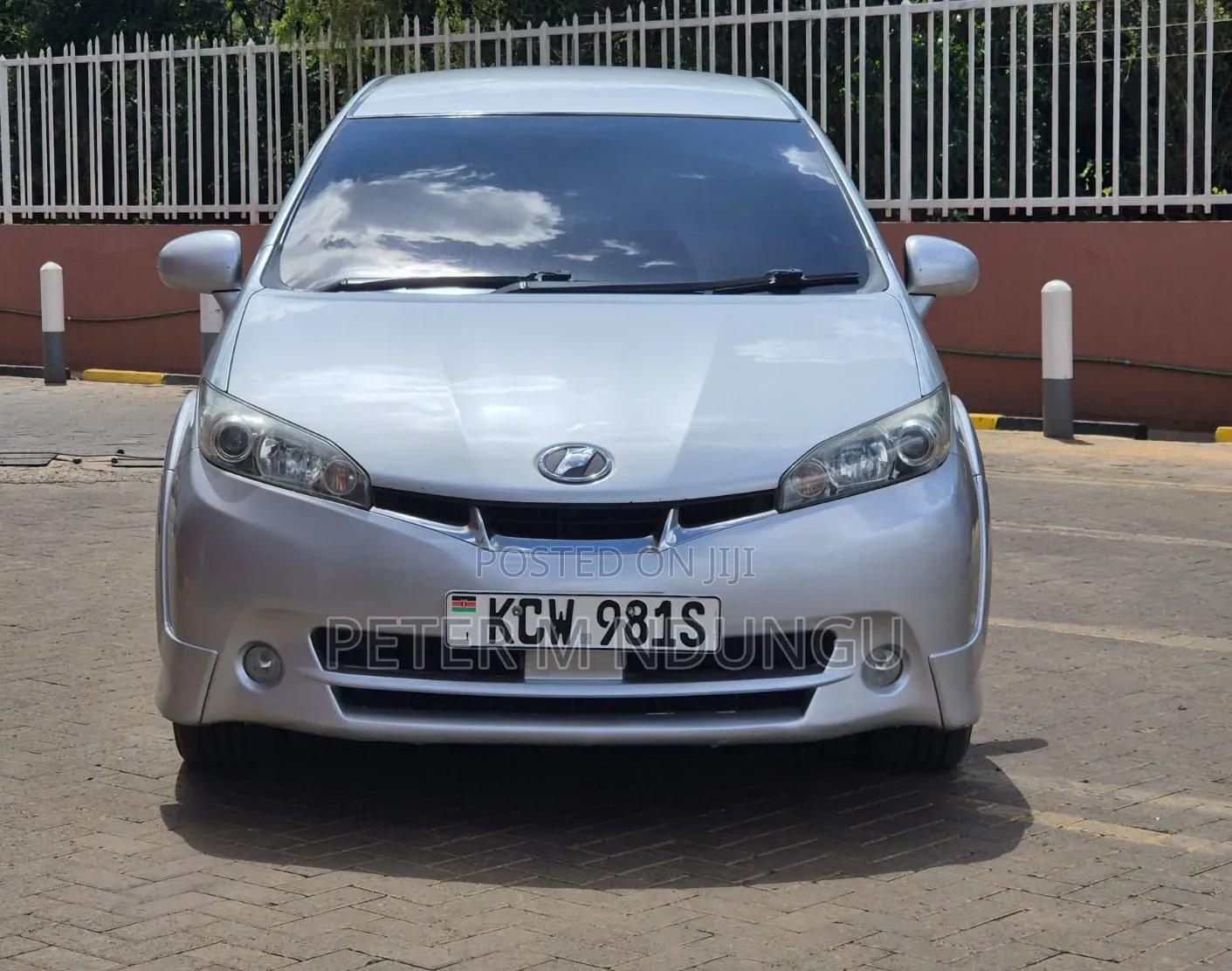 Toyota Wish 2012 Silver