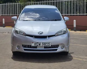 Toyota Wish 2012 Silver