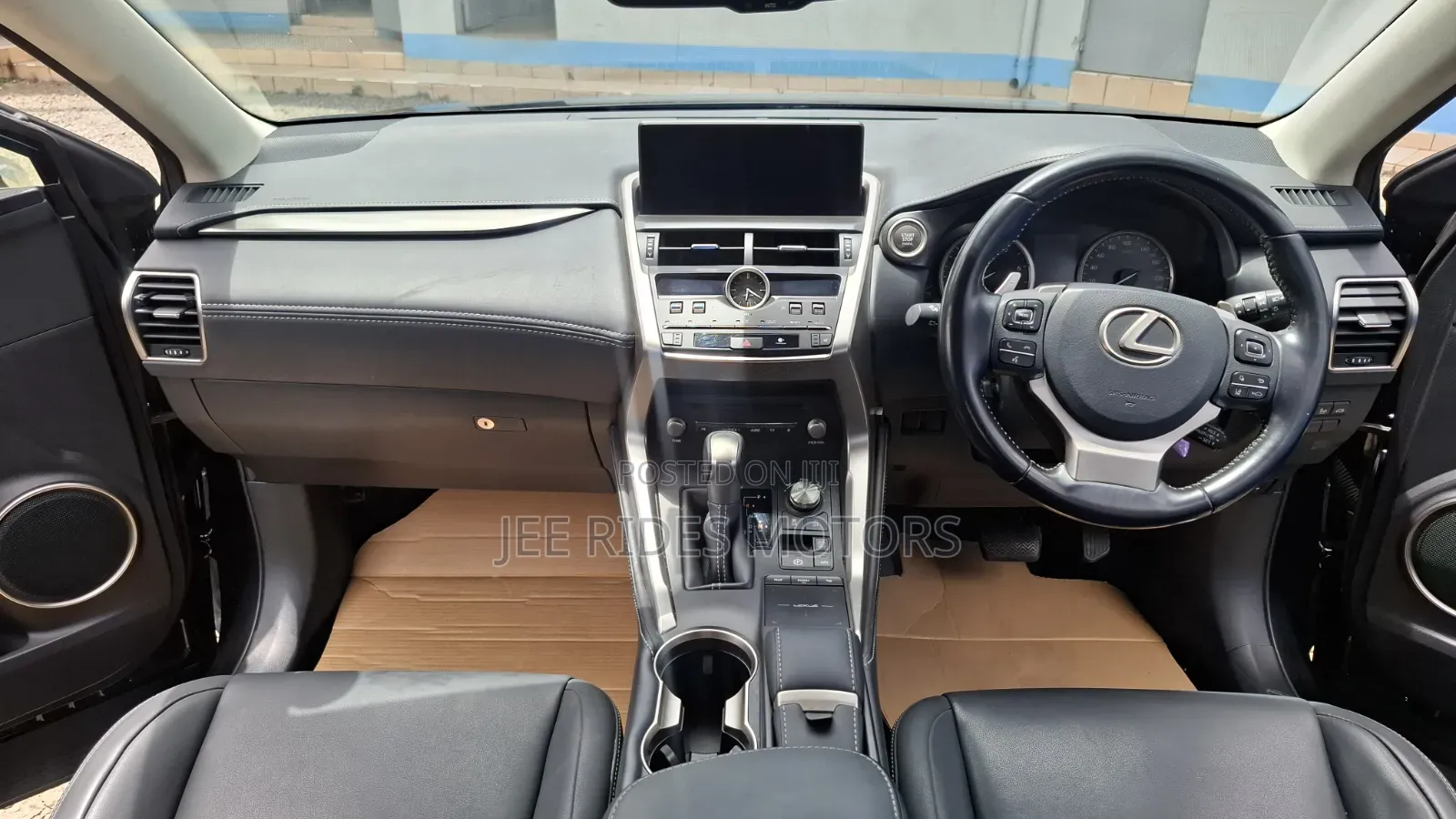 Lexus NX 300 AWD 2019 Black