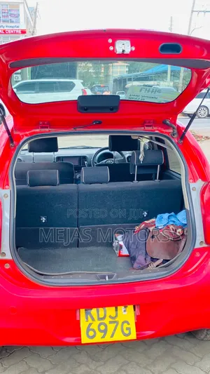Toyota Passo 2015 Red