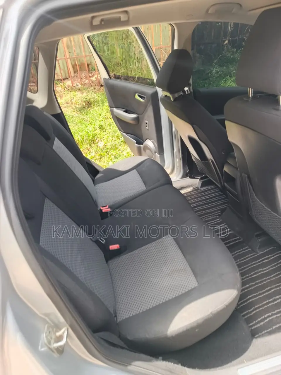 Mercedes-Benz A-Class 2011 Silver