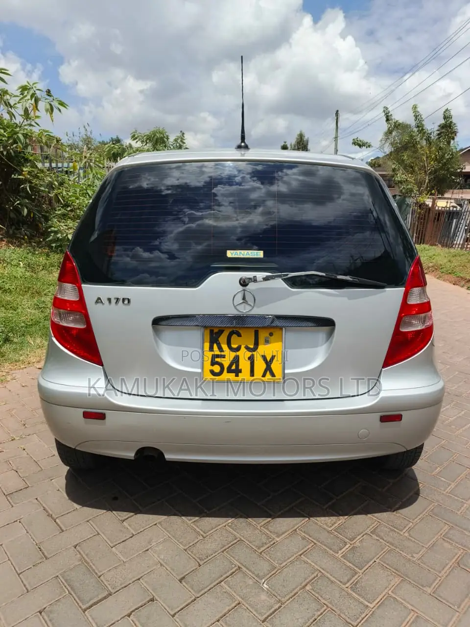 Mercedes-Benz A-Class 2011 Silver