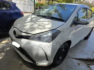 Toyota Vitz 2014 White