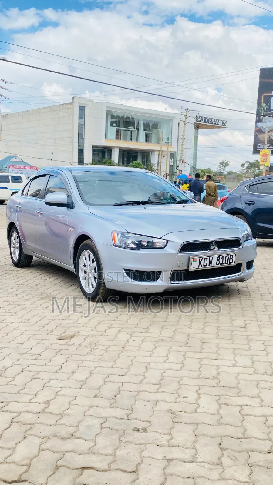 Mitsubishi Galant 2013 Silver