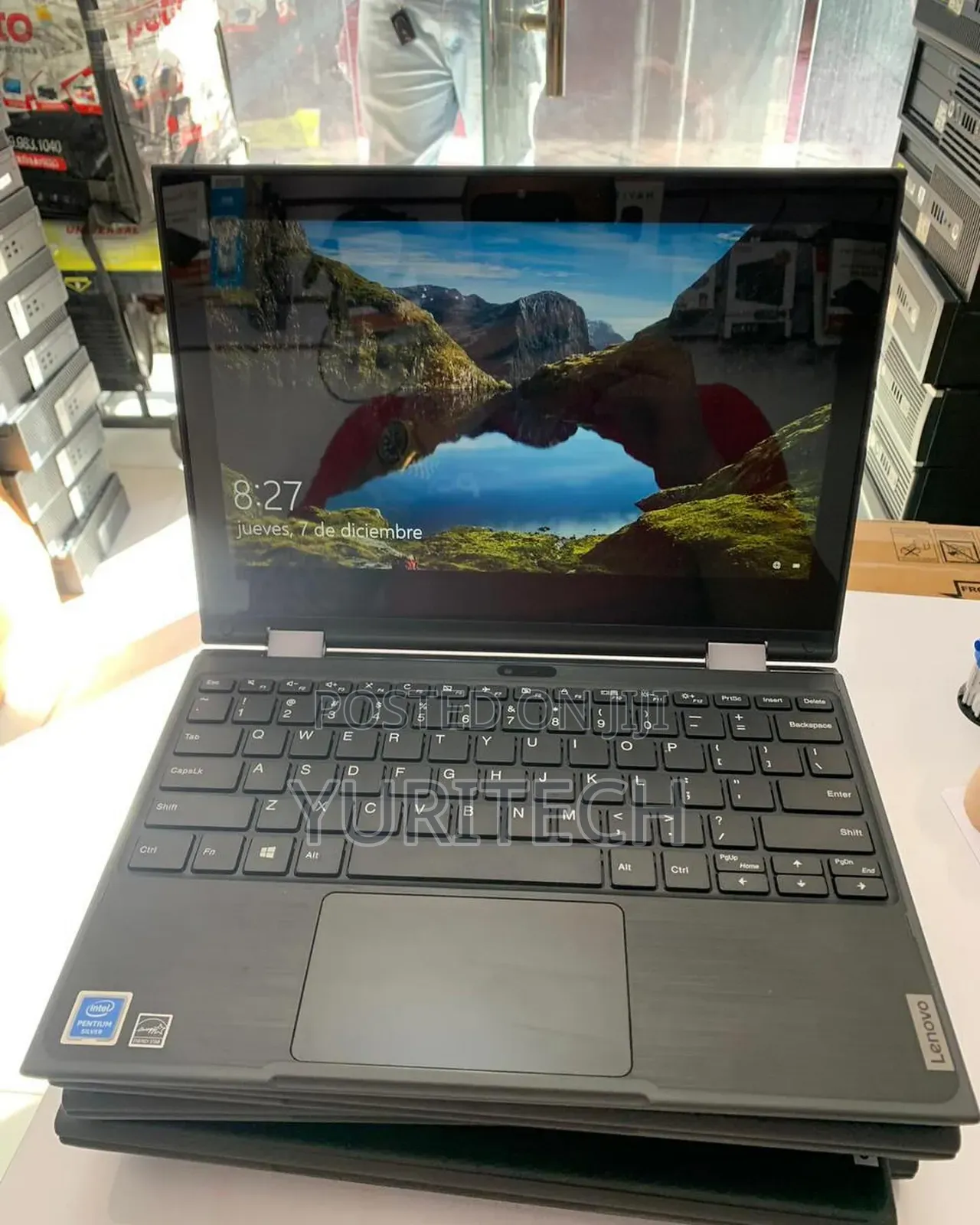 Laptop Lenovo 300e 4GB Intel Celeron SSD 128GB