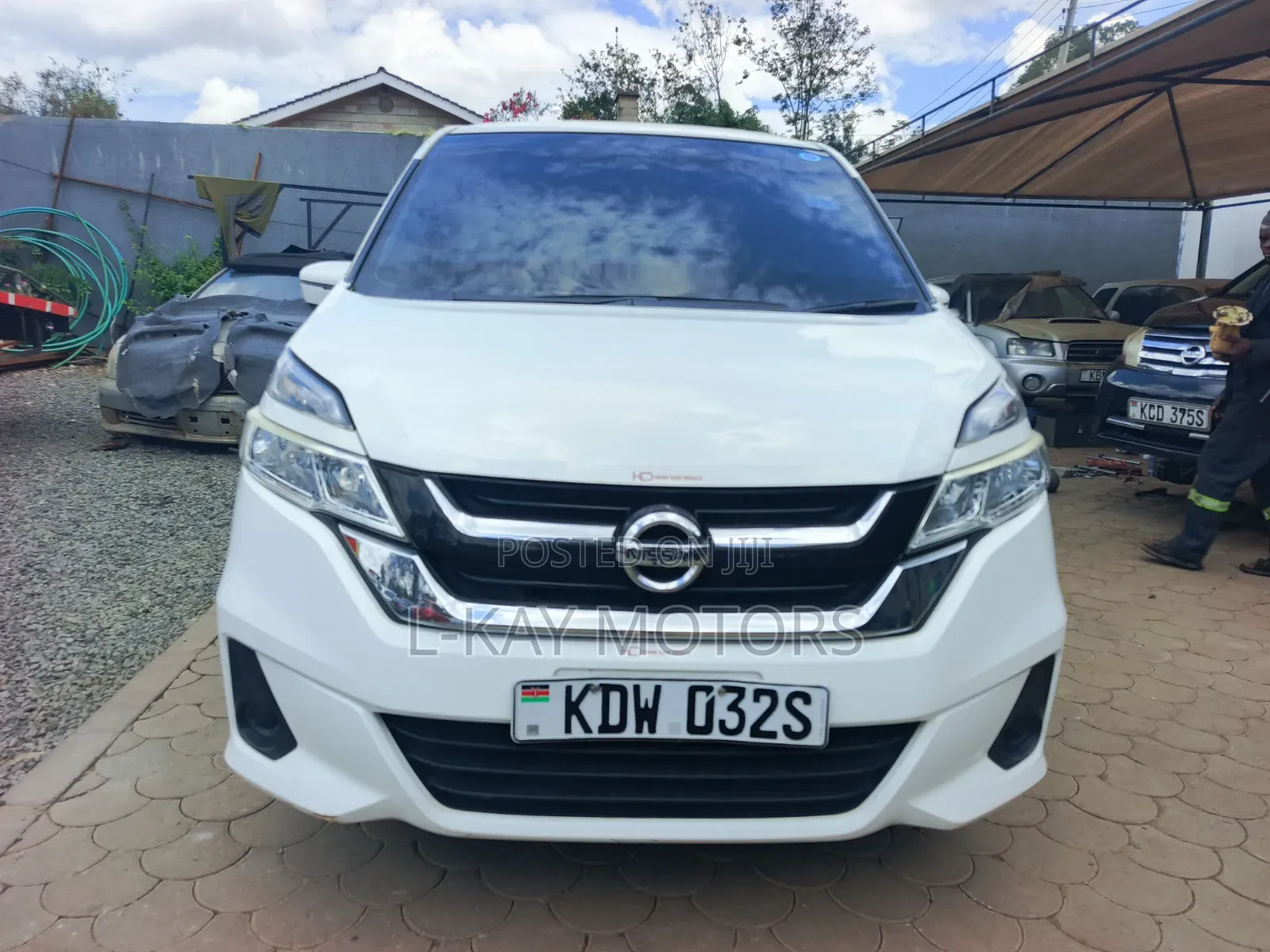 Nissan Serena 2019 White