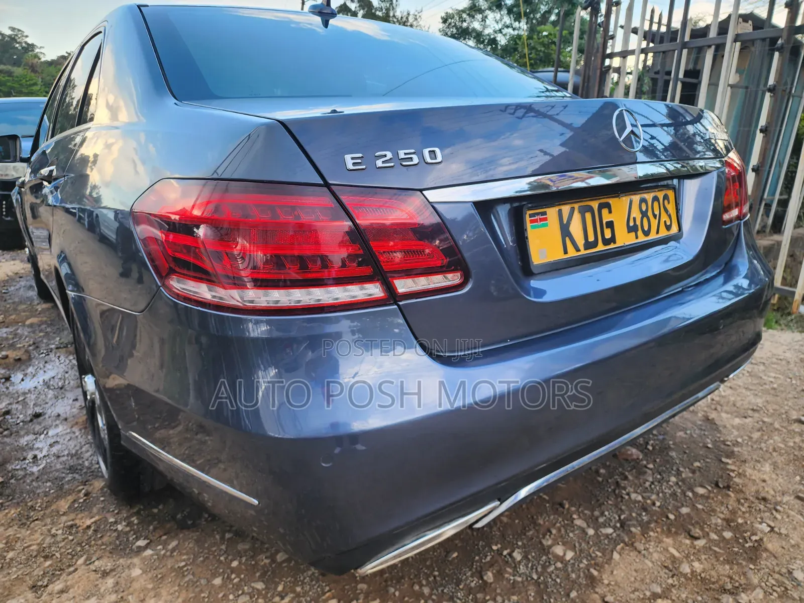 Mercedes-Benz E250 2015 Blue