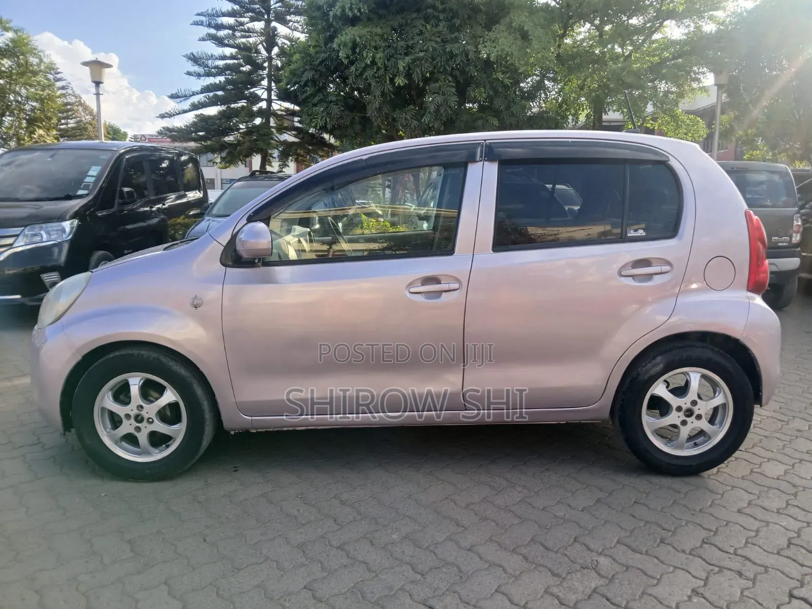 Toyota Passo 2012 Silver