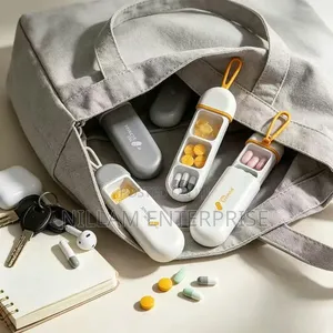 Portable Three-Grid Medicine Box