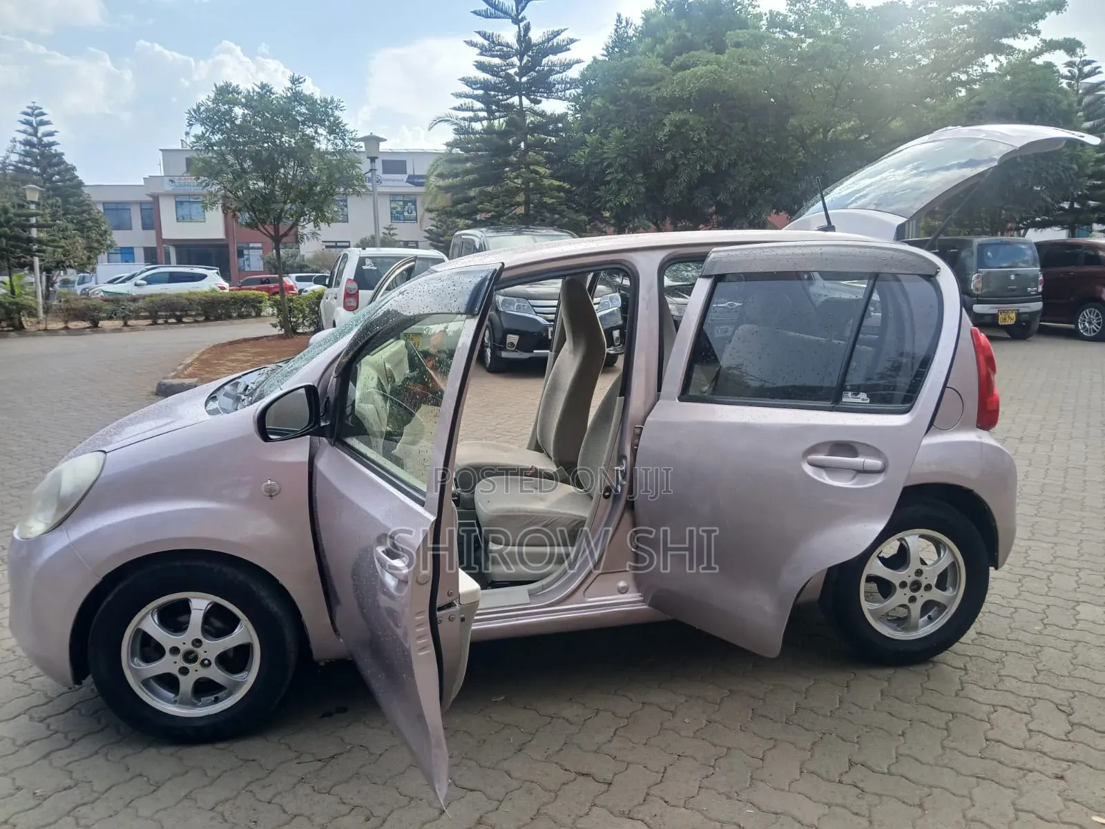 Toyota Passo 2012 Silver