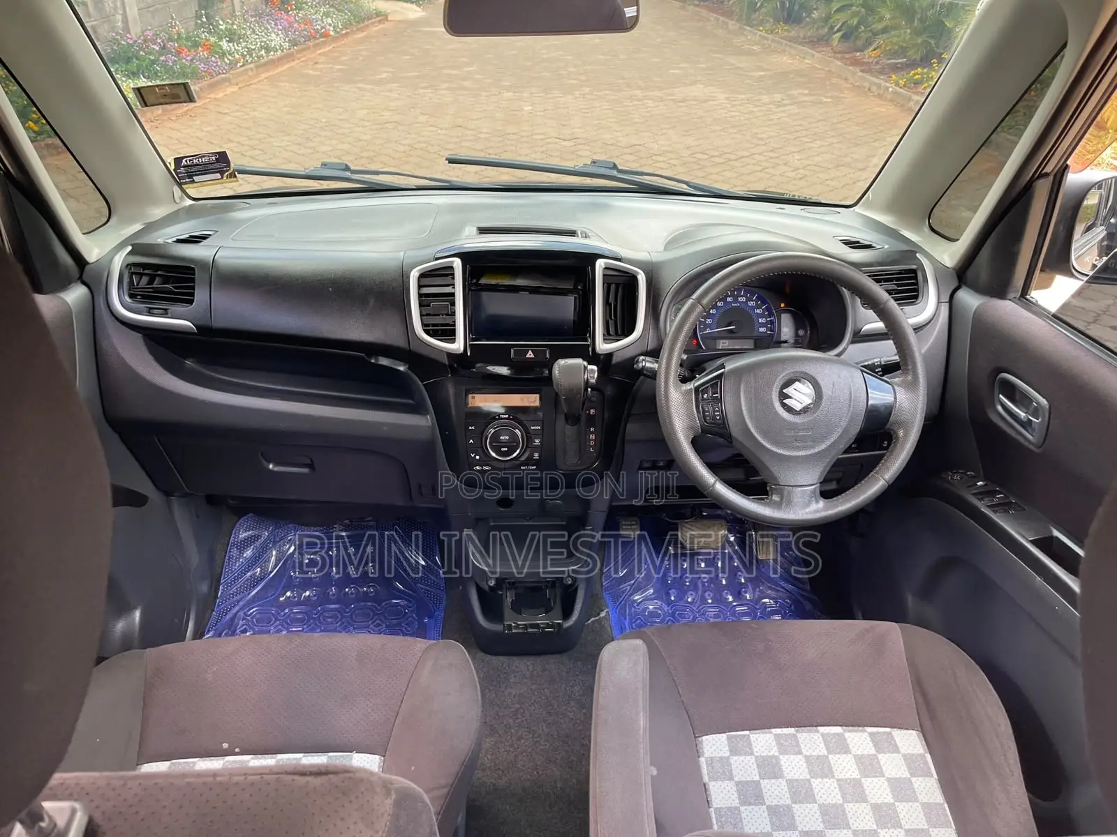 Suzuki Solio 2012 Black