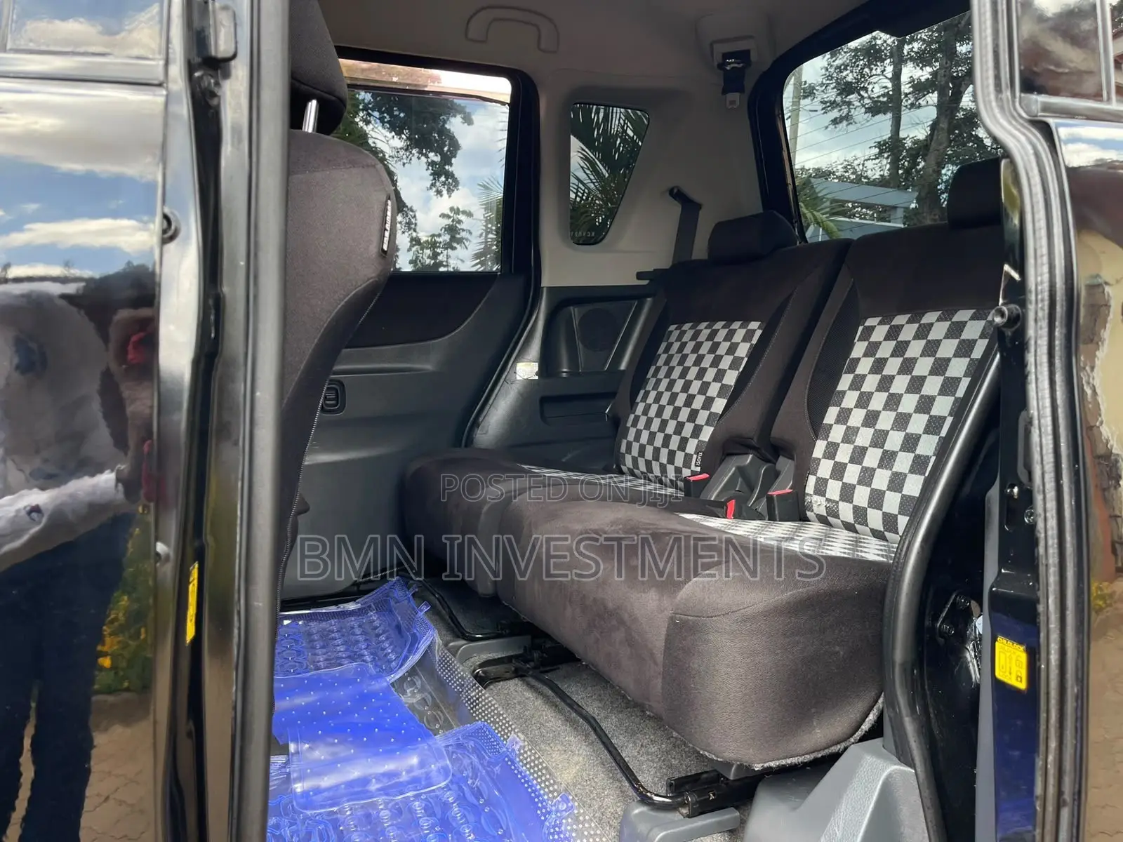 Suzuki Solio 2012 Black