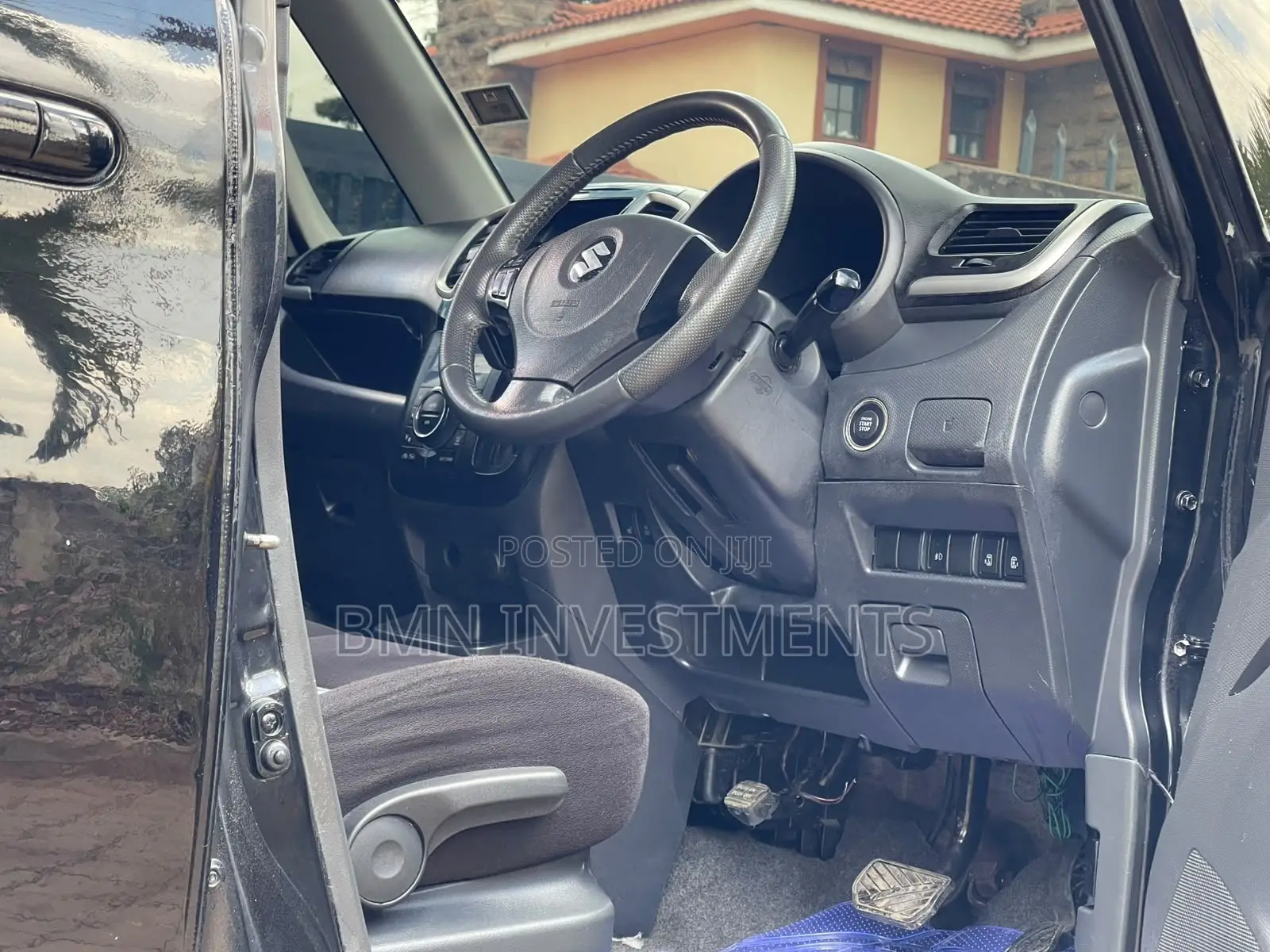 Suzuki Solio 2012 Black