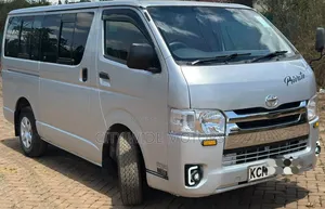 Toyota HiAce 2010 Silver