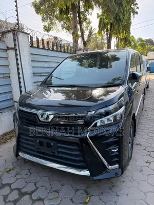Toyota Noah 2.0 AWD (8 Seater) 2019 Black