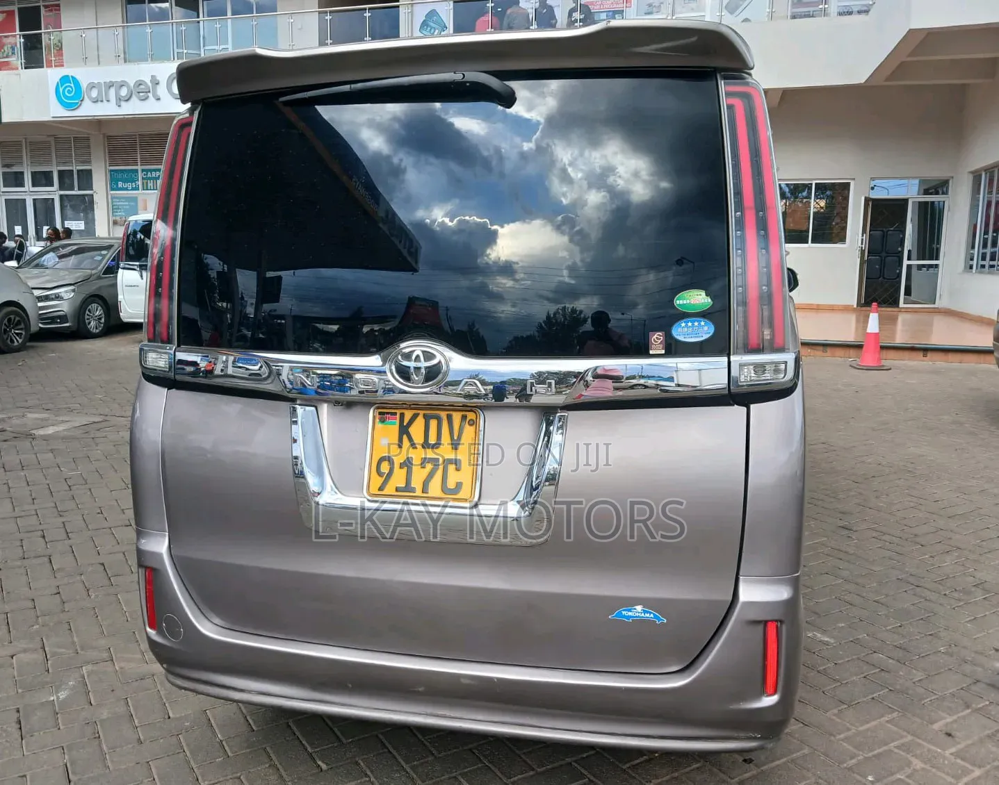 Toyota Noah 2018 Gray