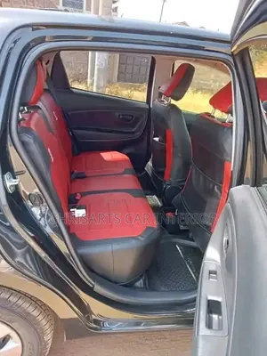 )) Toyota Dx 102 Car Seat Covers;