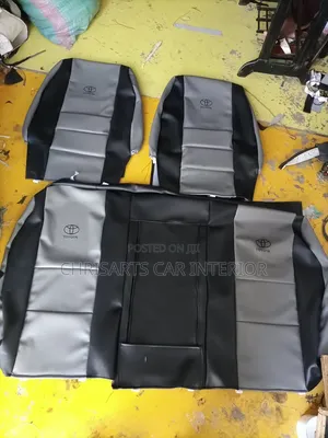 "Toyota Vellfire Car Seat Covers)