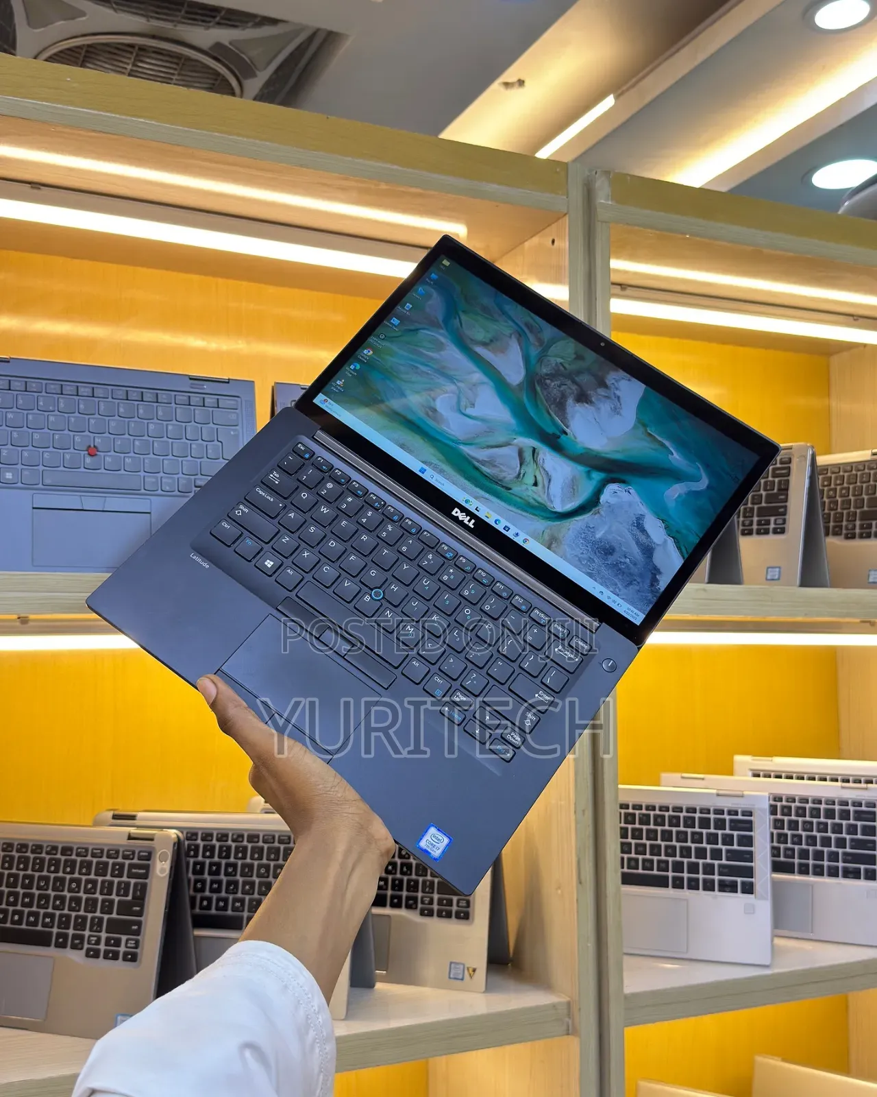 Laptop Dell Latitude 7390 8GB Intel Core i5 SSD 256GB