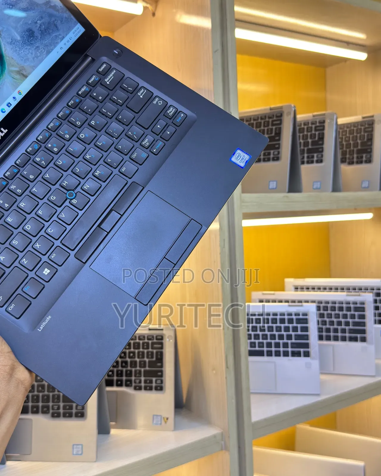 Laptop Dell Latitude 7390 8GB Intel Core i5 SSD 256GB