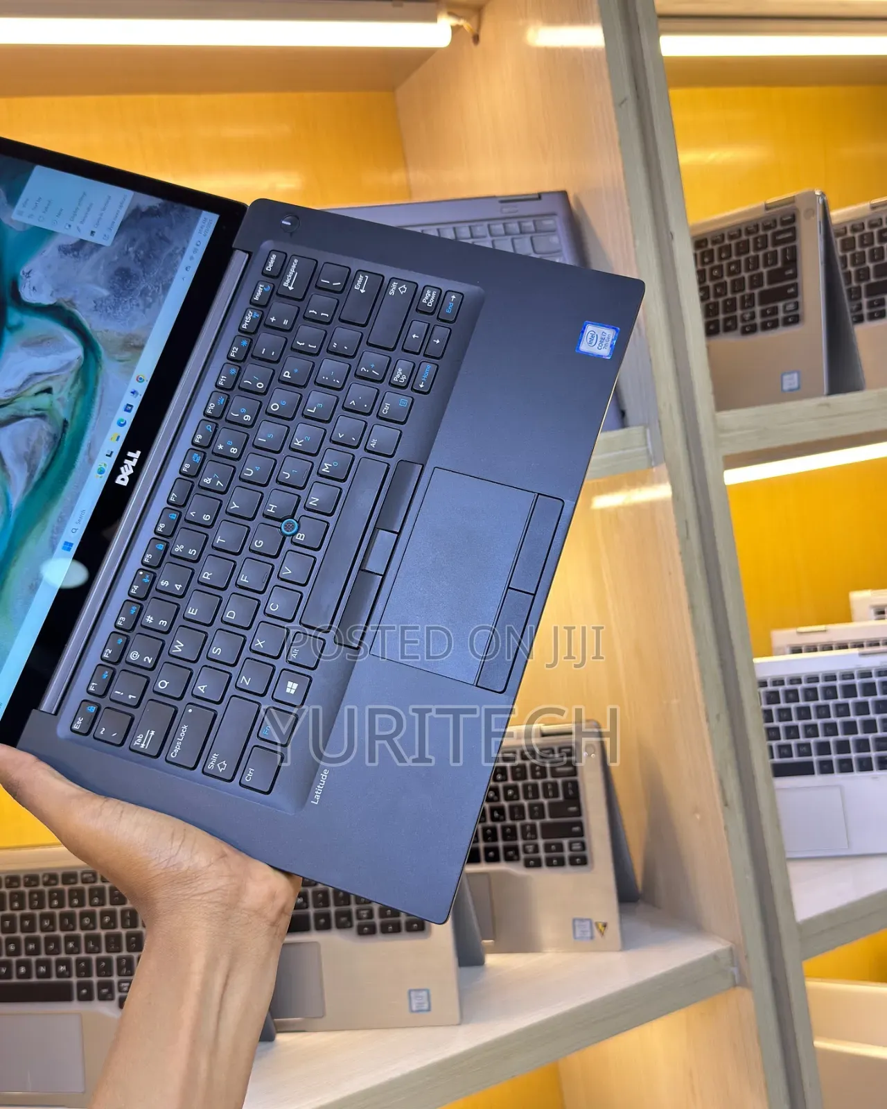 Laptop Dell Latitude 7390 8GB Intel Core i5 SSD 256GB