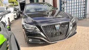 Toyota Crown 2020 Black