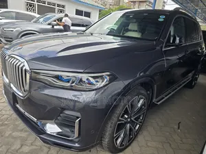 BMW X7 2021 Teal