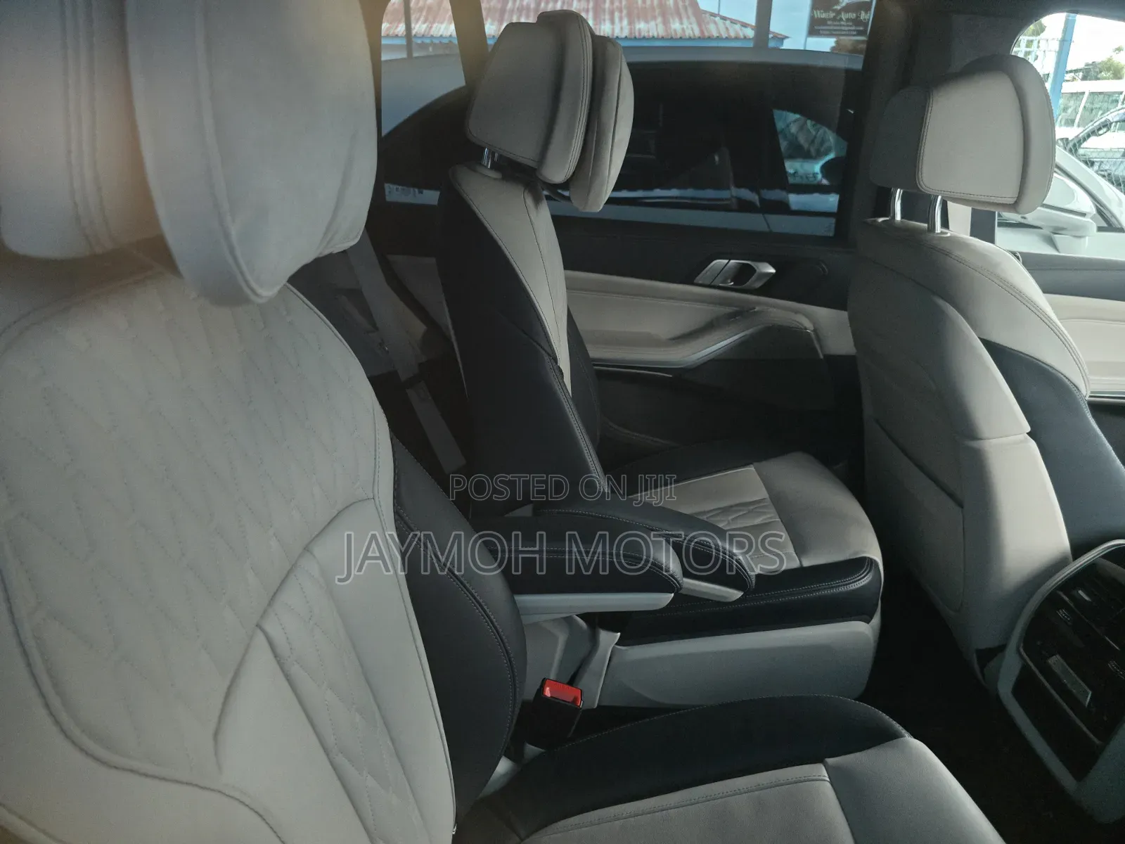 BMW X7 2021 Teal