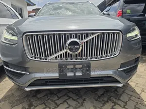 Volvo XC90 2023 Silver
