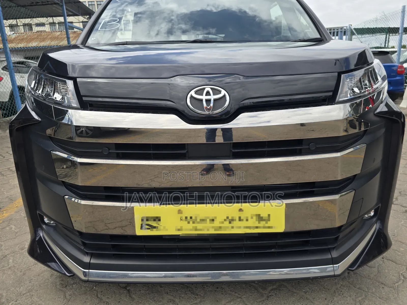 Toyota Noah 2022 Black