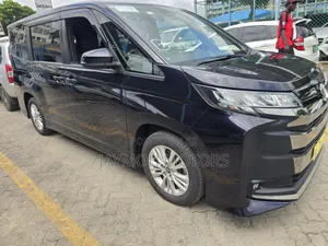 Toyota Noah 2022 Black