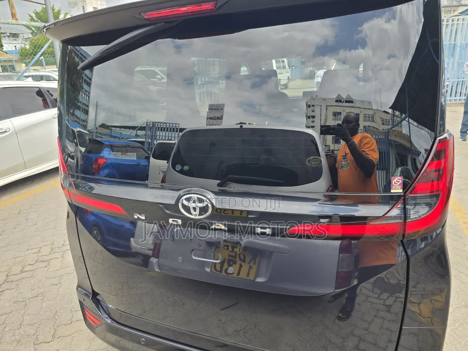 Toyota Noah 2022 Black