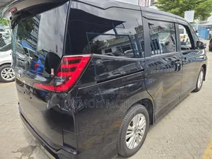 Toyota Noah 2022 Black