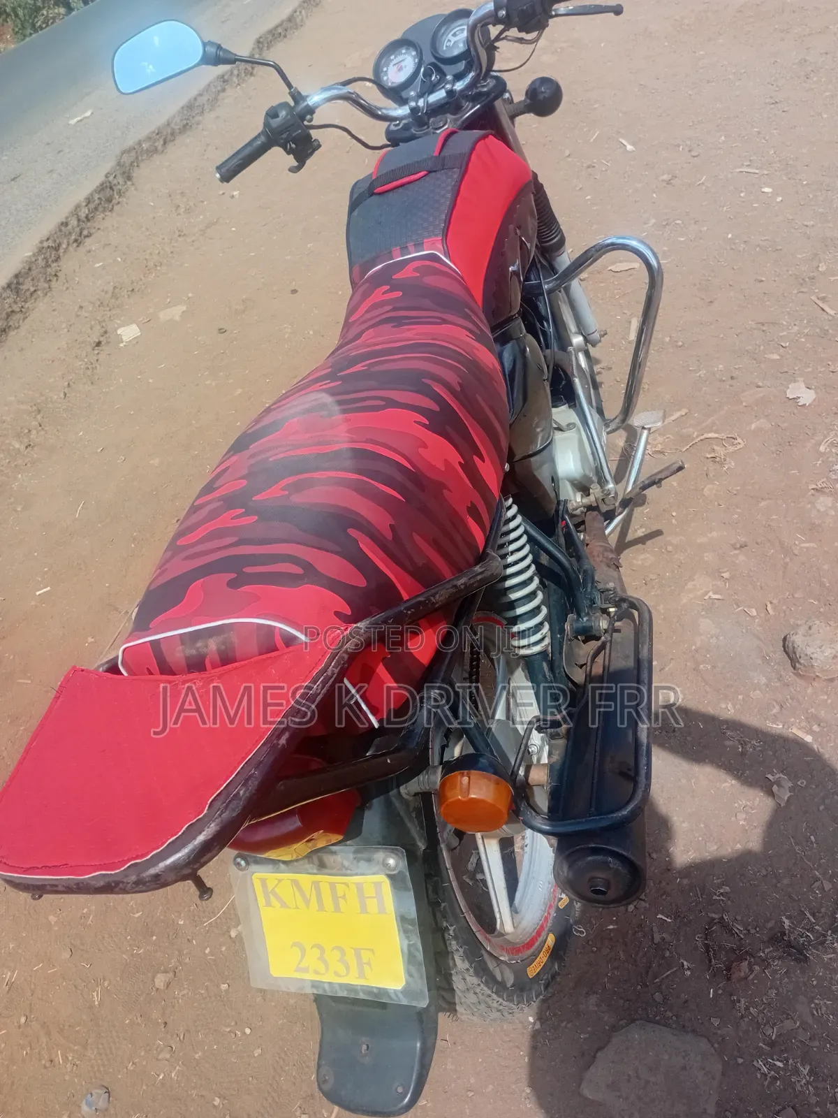 TVS HLX 125 2020 Black