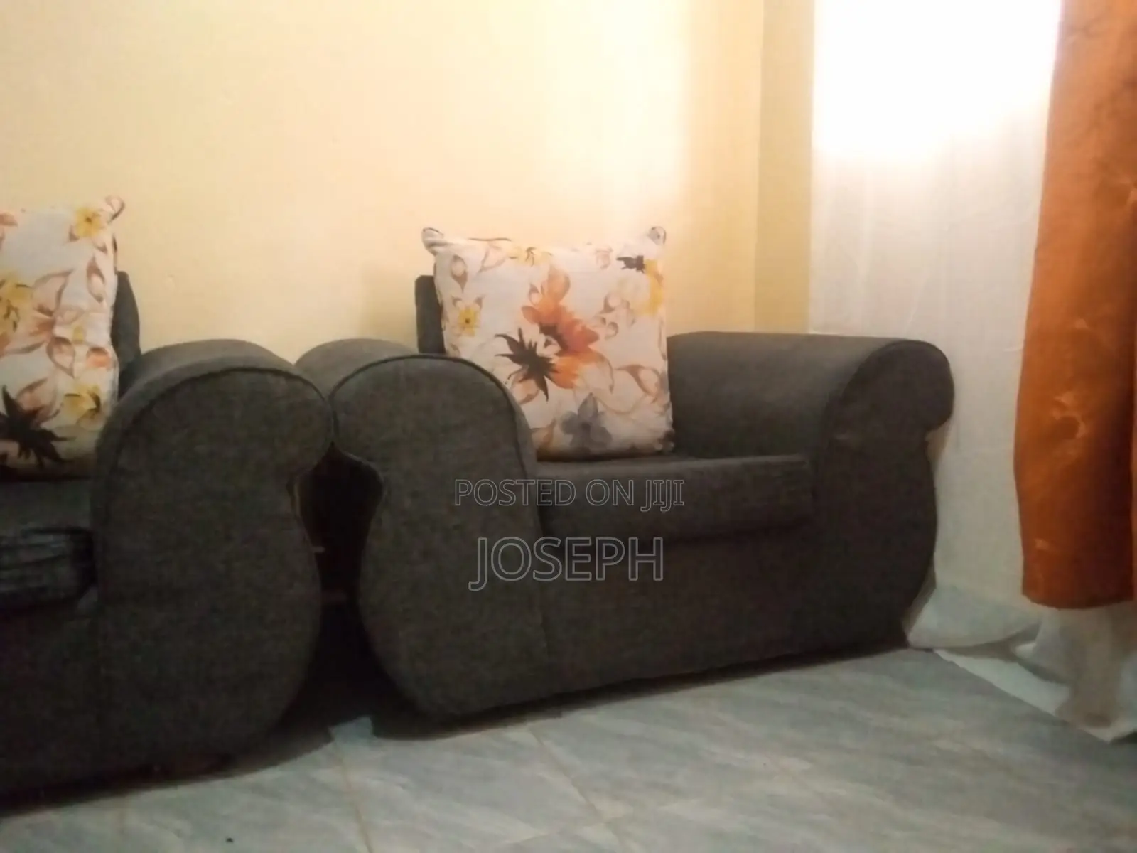 5 Seater Sofa Sets,Neat,Very Good Condition