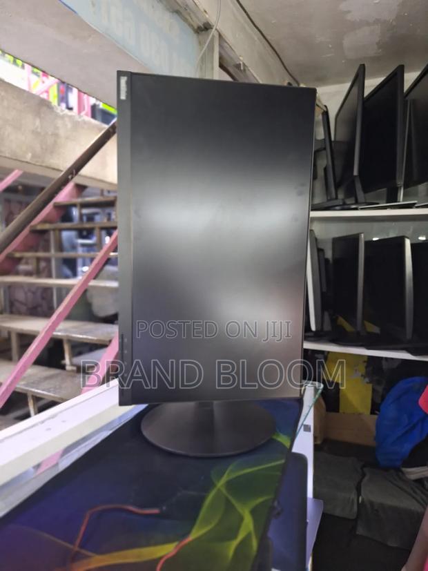 22 Inches Lenovo Monitor Frameless Available