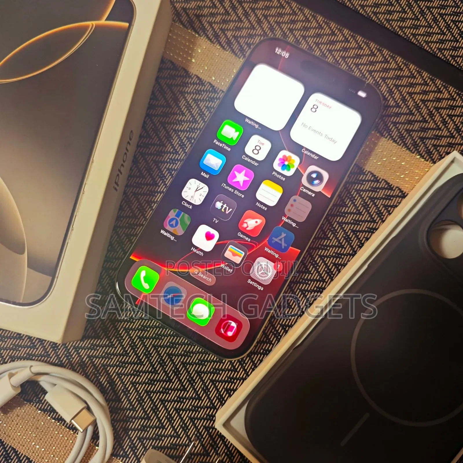 Apple iPhone 16 Pro Max 256 GB Gold