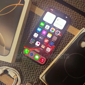 Apple iPhone 16 Pro Max 256 GB Gold