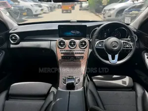 Mercedes-Benz C200 2020 Black