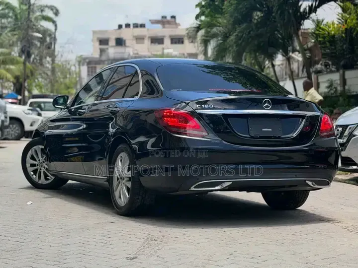 Mercedes-Benz C200 2020 Black