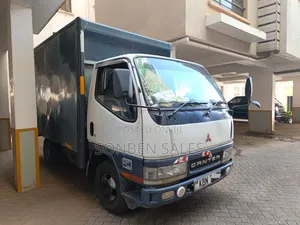 Mitsubishi Canter Petrol 2003 White