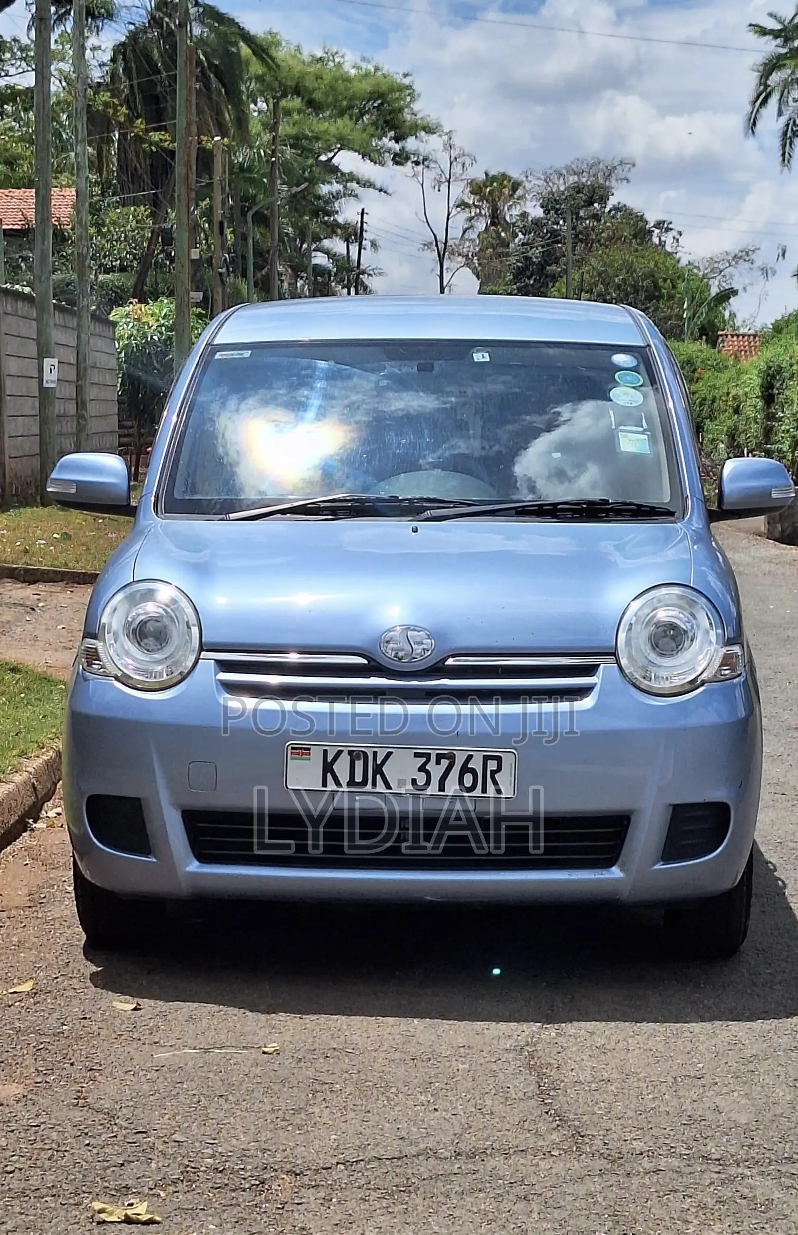 Toyota Sienta 2015 Blue
