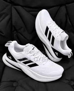 Adidas Light Strike Runners
