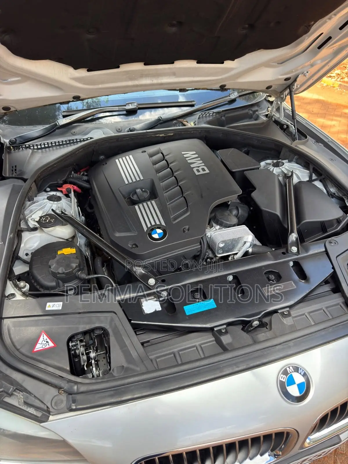 BMW 523i 2011 Silver