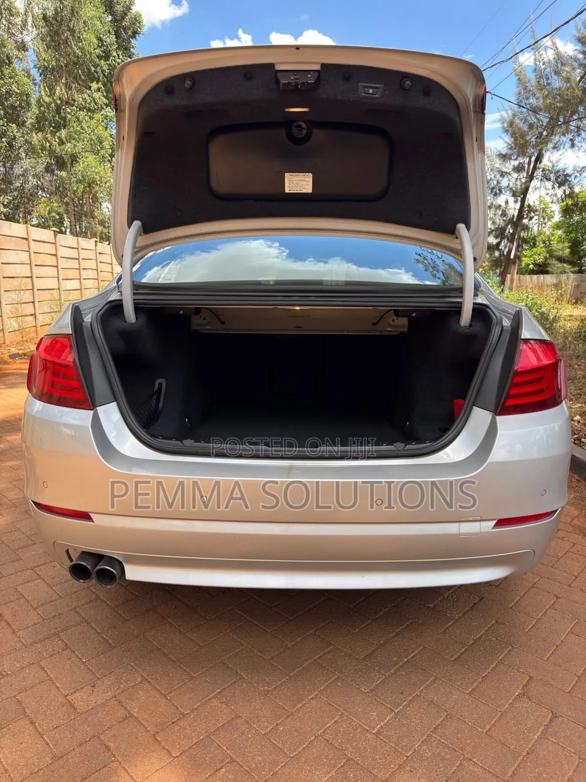 BMW 523i 2011 Silver